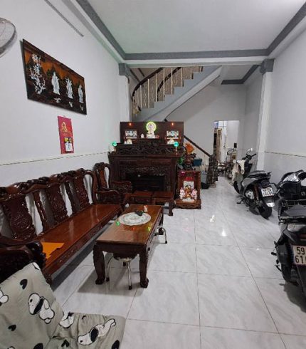 mua-nha-phu-nhuan-216-1-1.jpg